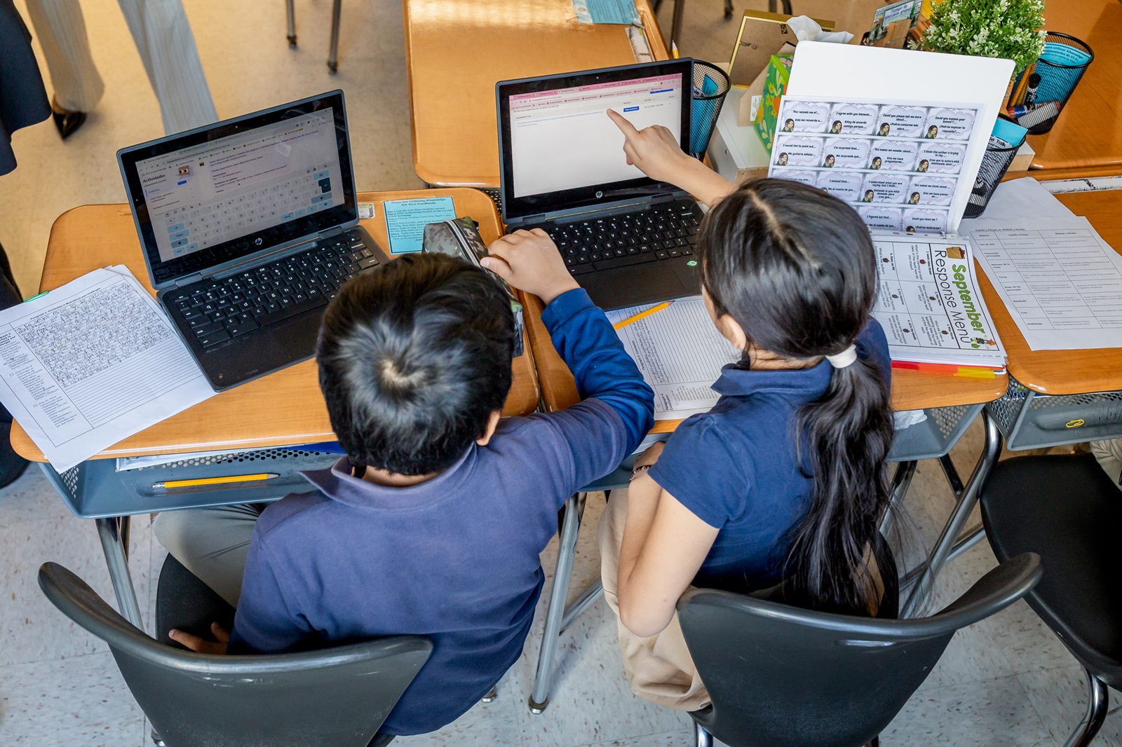 School children using an AI-powered teaching tool in Newark, New Jersey